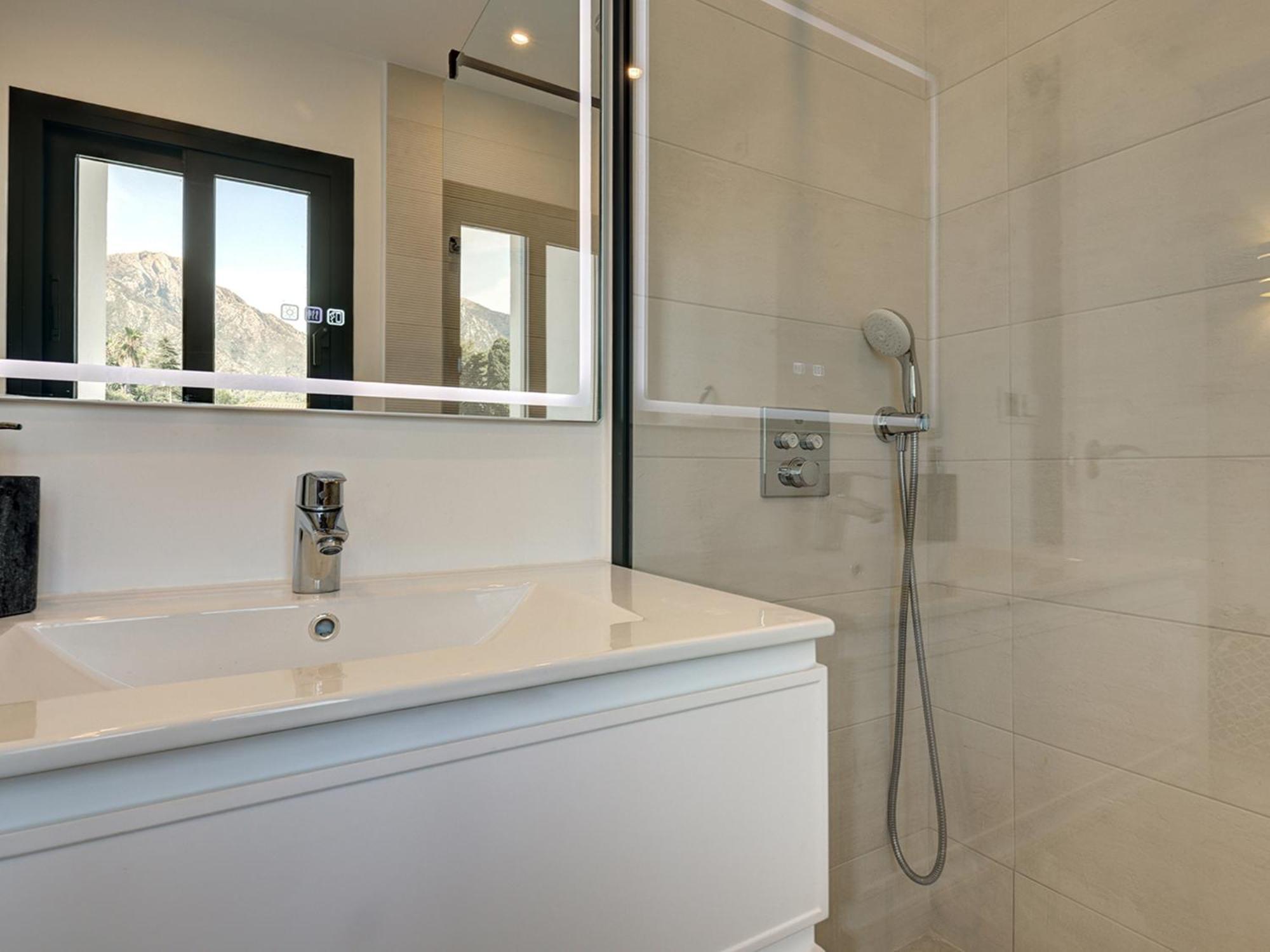 Luxury With Private Pool And Unique Views Pass The Keys Casa vacanze Marbella