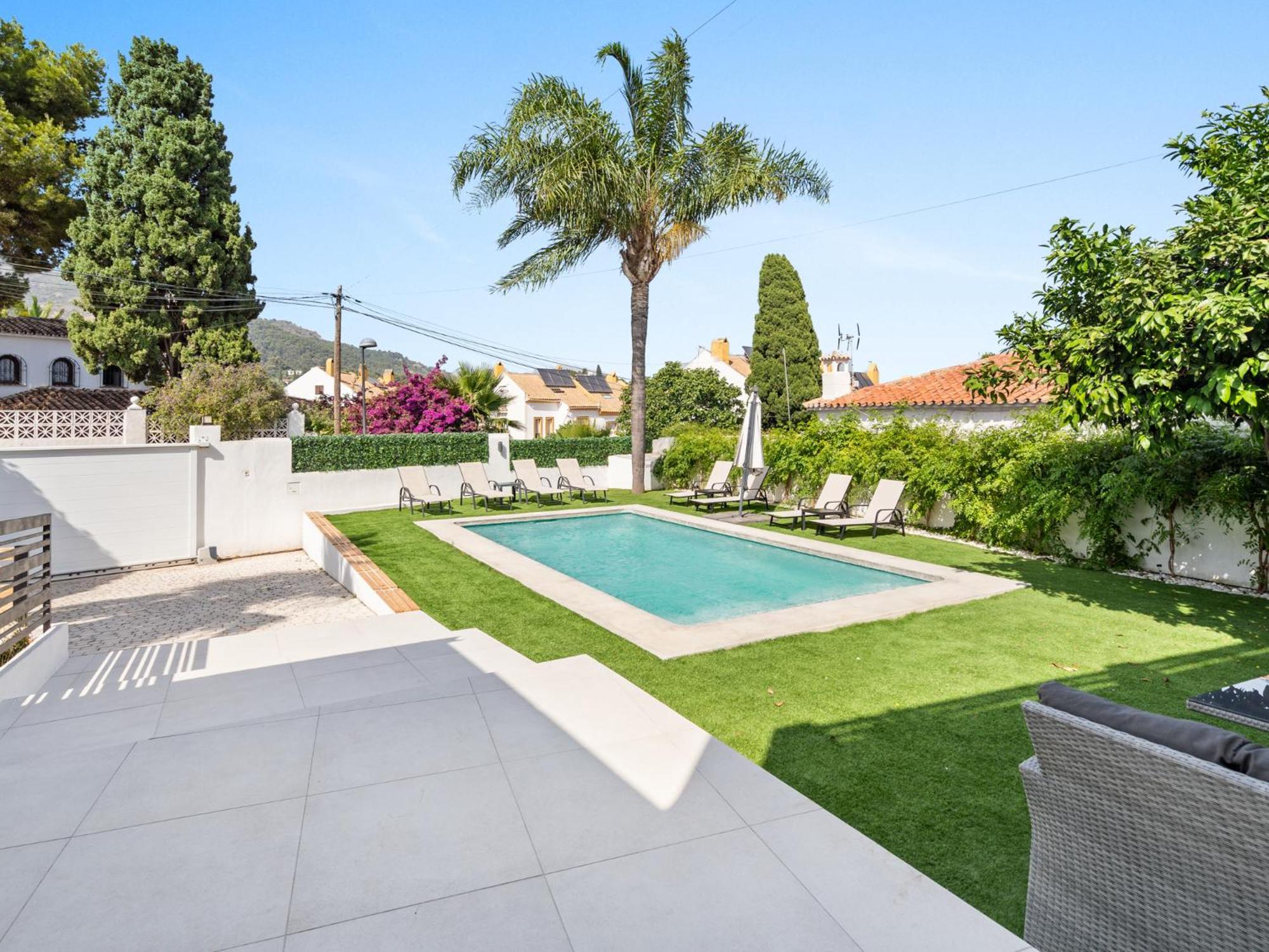 Luxury With Private Pool And Unique Views Pass The Keys *